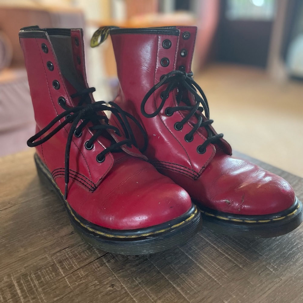 Dr. Martens Women's 1460 Patent